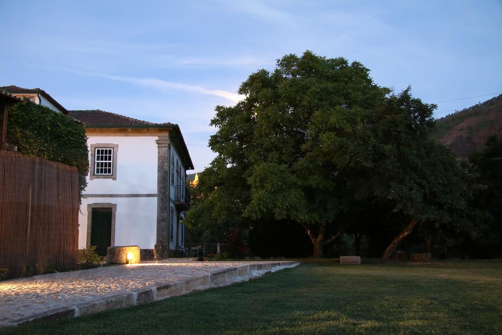 Casa De Baixo - Nature Hotel Alvoco das Várzeas エクステリア 写真